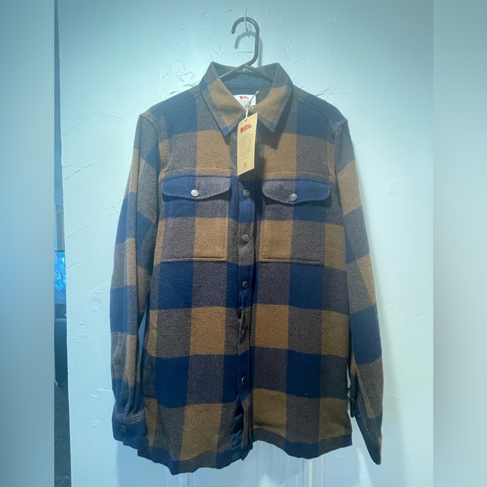 Men’s Fjällraven Canada Shirt size Large